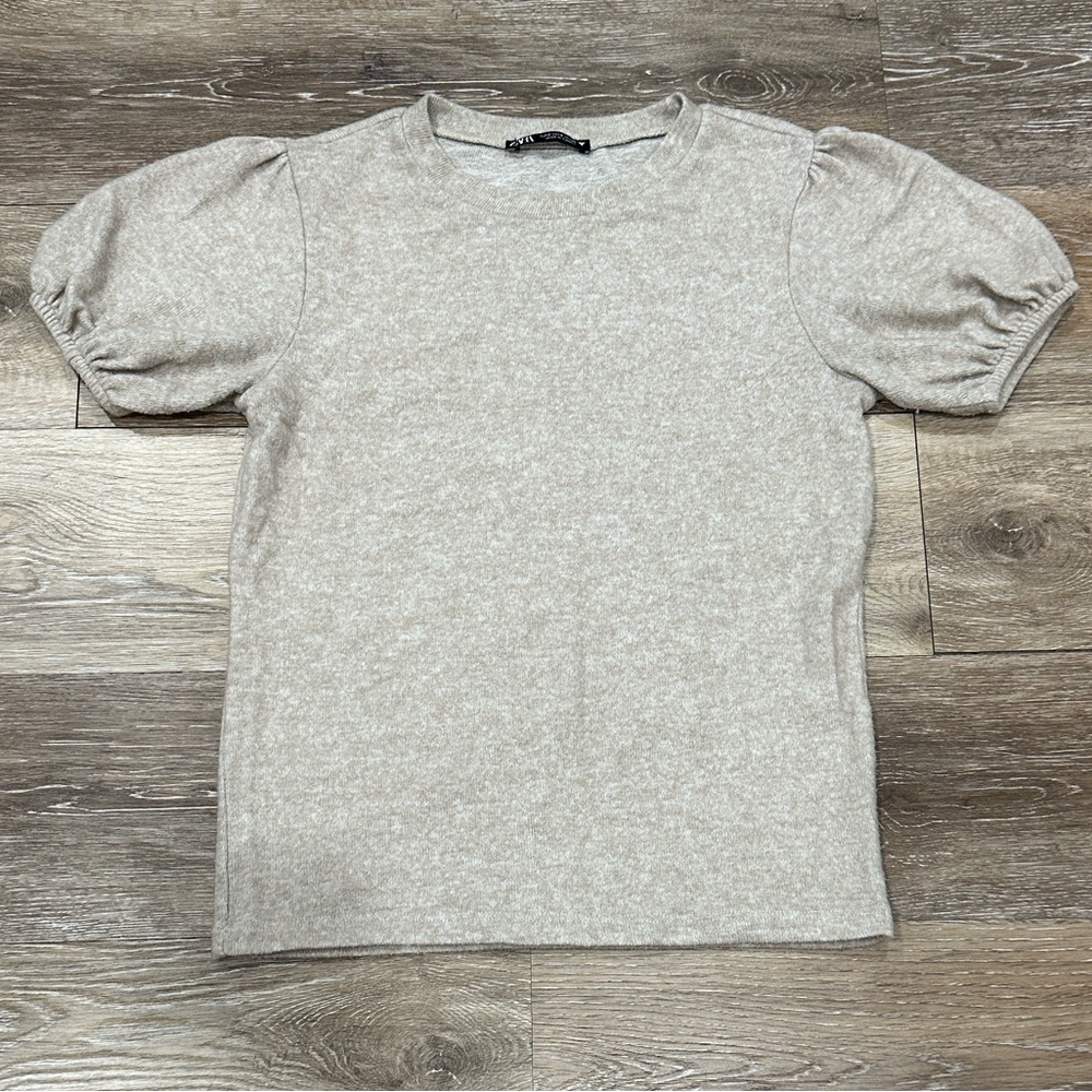 Zara Beige Knit Sweater
